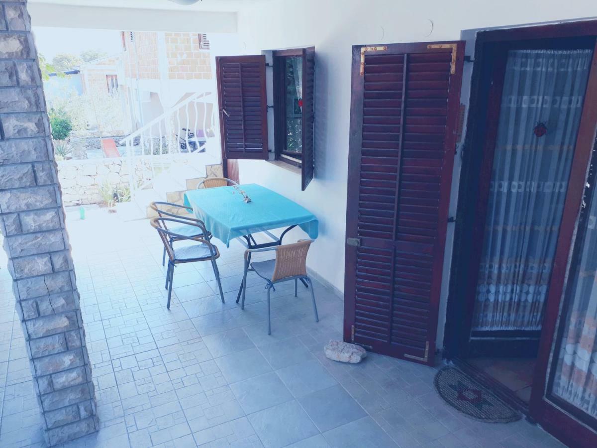 Apartman Fox 피로바츠 외부 사진